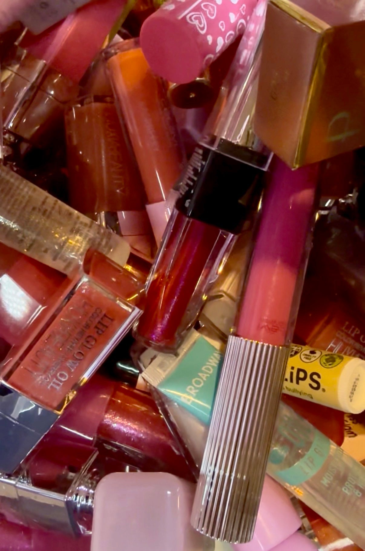 Lippie Scoops – Assorted Fun Lip Products Mystery Bundle