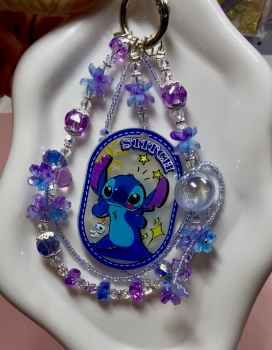 Glowy blue alien phone chain